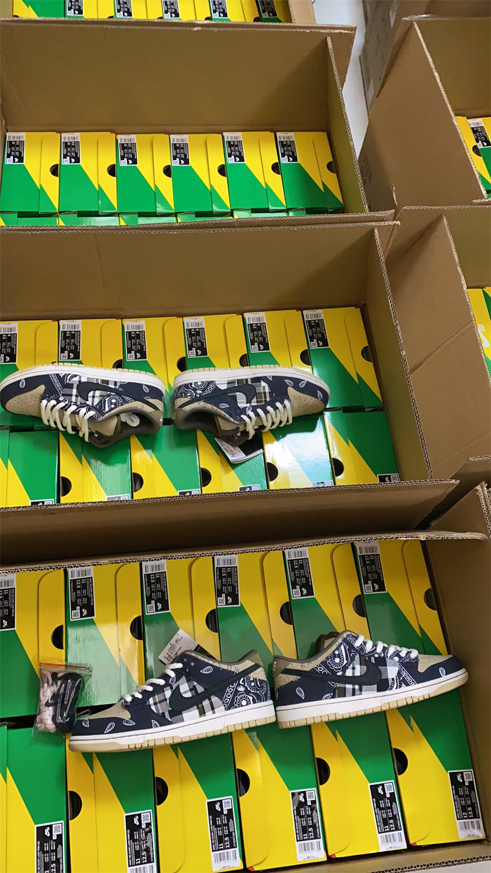 Nike SB Dunk Low Travis Scott (Regular Box)