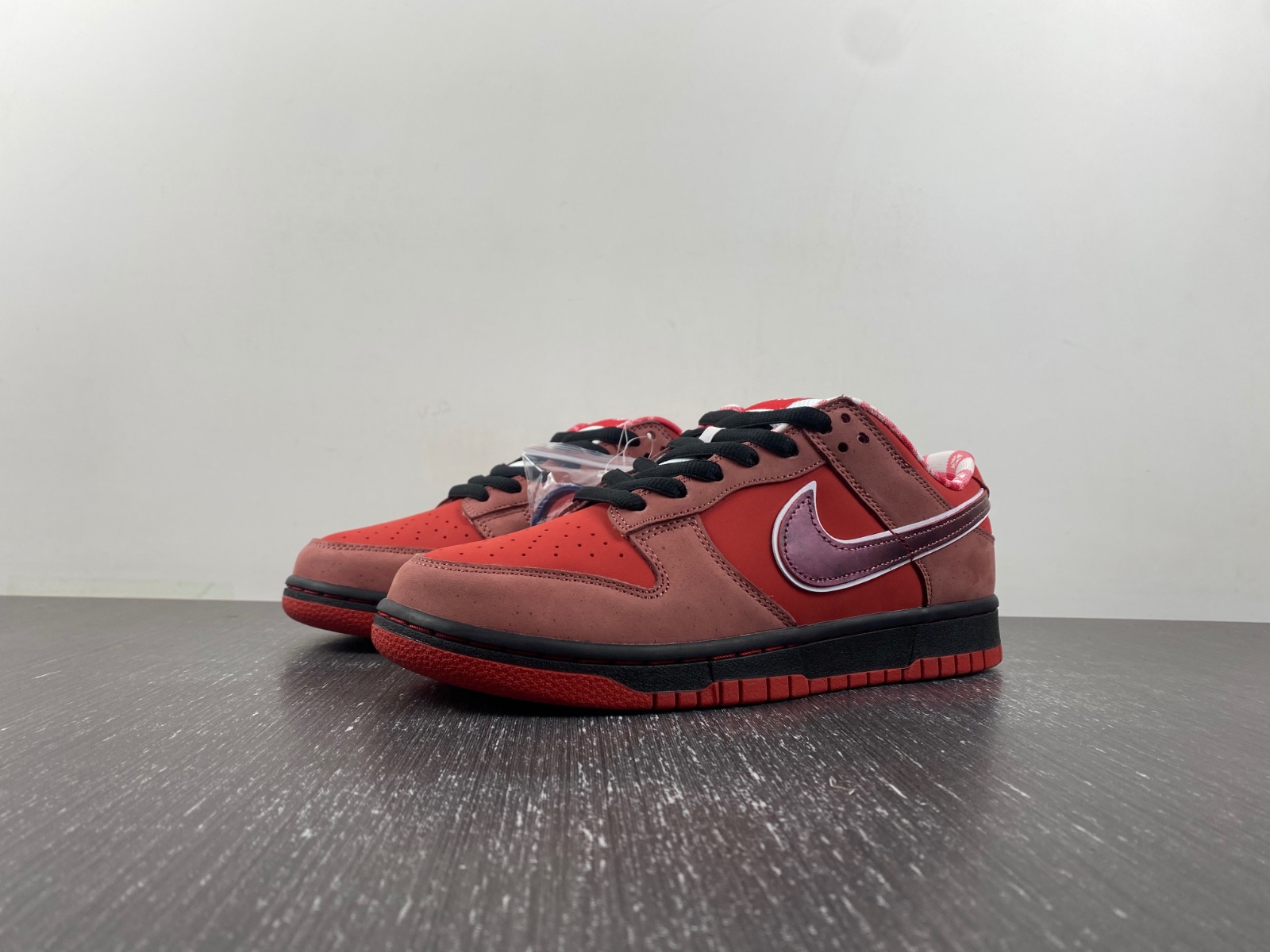 Nike Dunk SB Low Red Lobster
