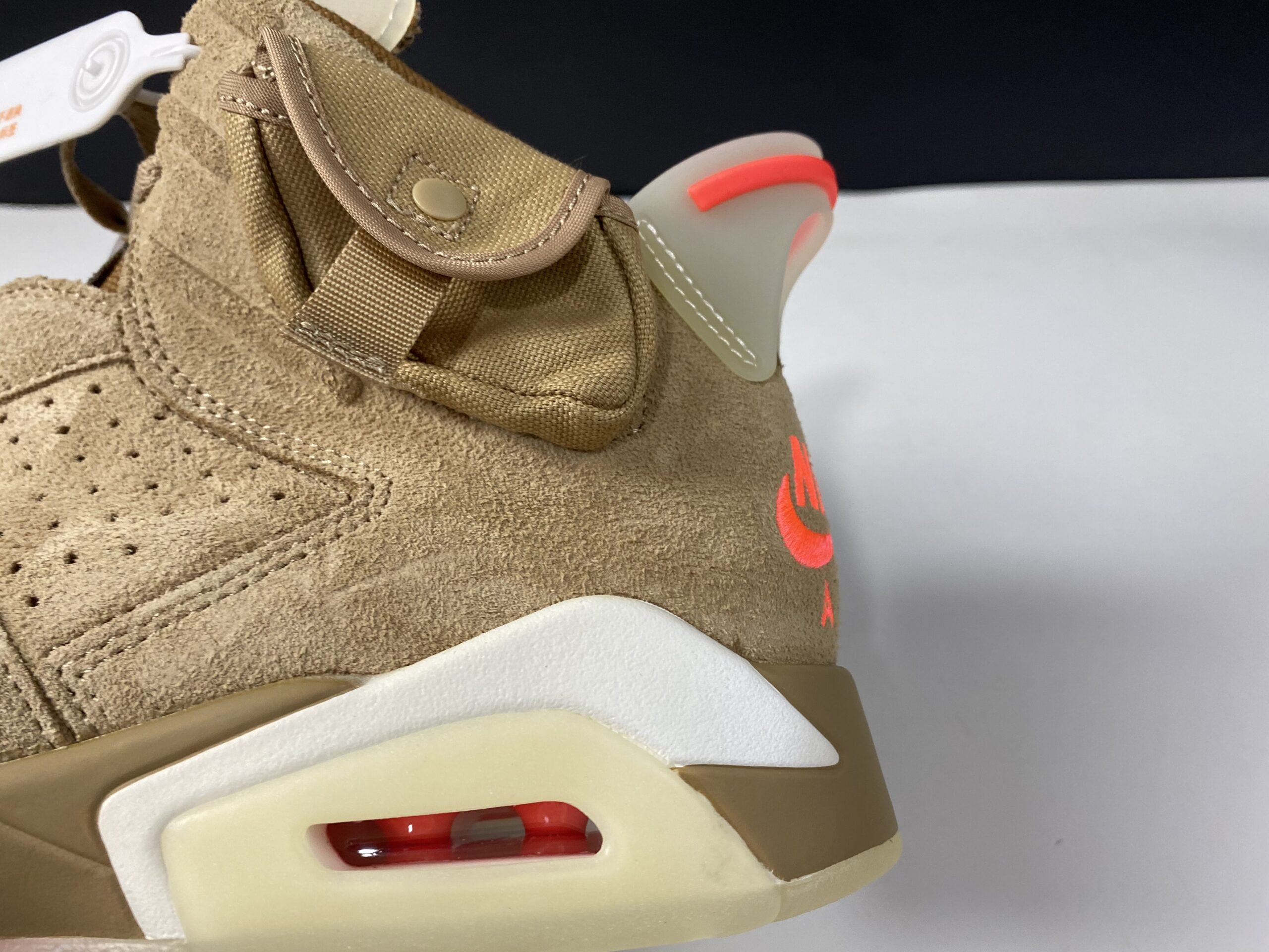 AIR JORDAN 6 RETRO TRAVIS SCOTT BRITISH KHAKI DH0690-200