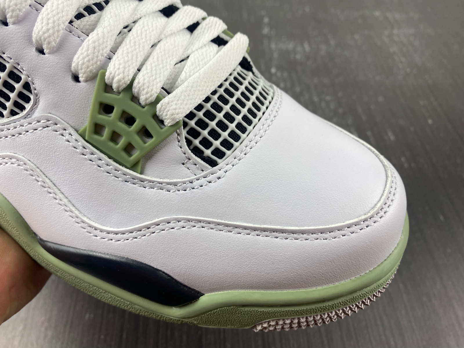 Jordan 4 Retro Seafoam