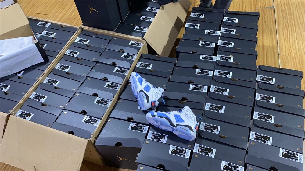 Jordan 6 Retro UNC White