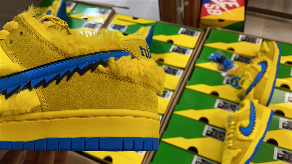 Nike SB Dunk Low Grateful Dead Bears Opti Yellow