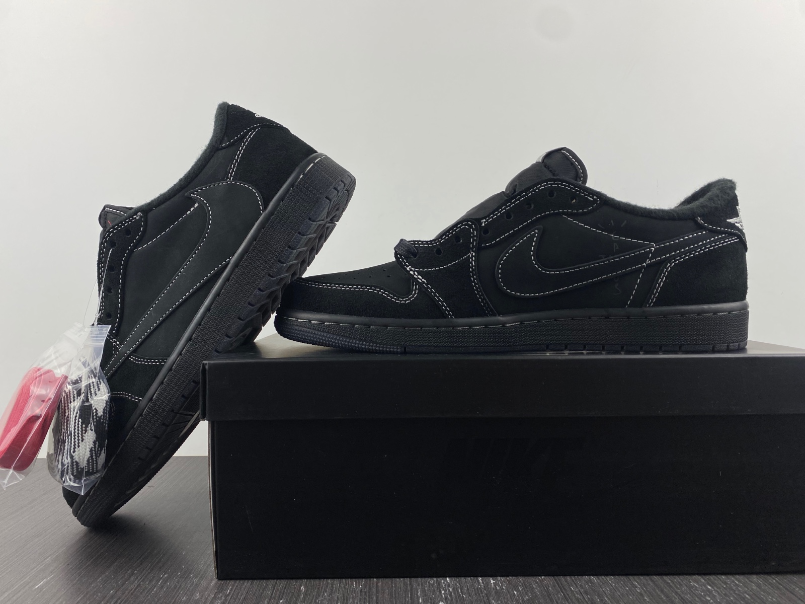 Jordan 1 Retro Low OG SP Travis Scott Black Phantom
