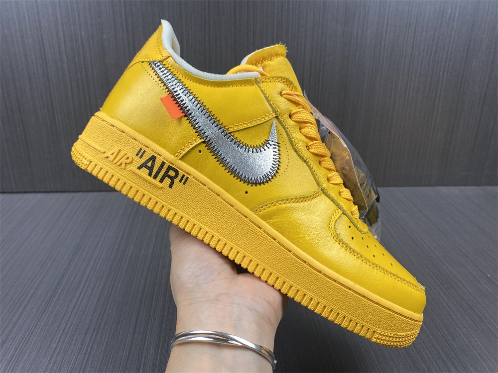 Nike Air Force 1 Low OFF-WHITE University Gold Metallic Silver