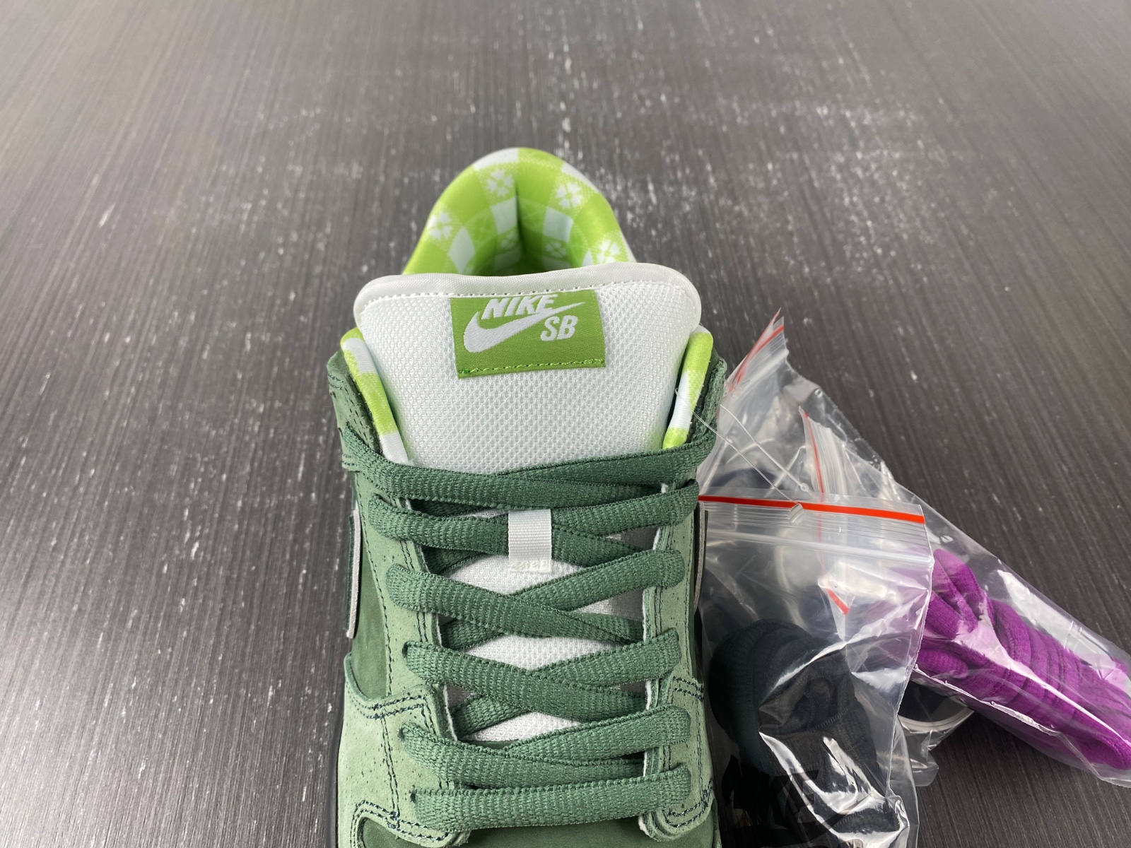 Nike SB Dunk Low Concepts Green Lobster (Regular Box)