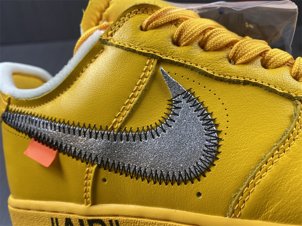 Nike Air Force 1 Low OFF-WHITE University Gold Metallic Silver