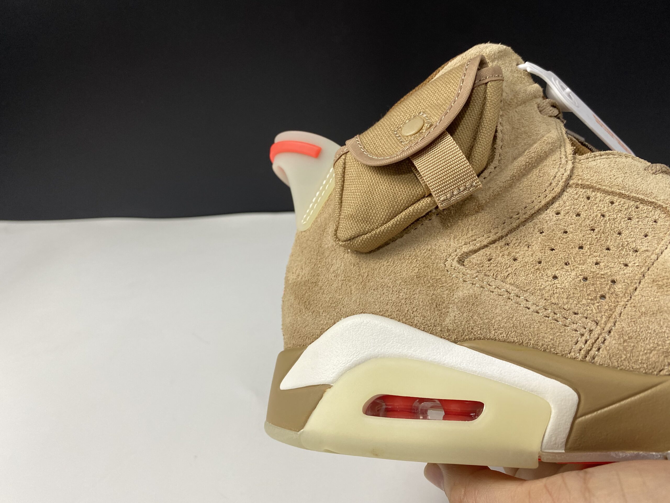AIR JORDAN 6 RETRO TRAVIS SCOTT BRITISH KHAKI DH0690-200