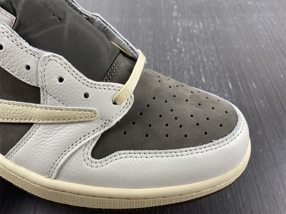 Jordan 1 Retro Low OG SP Travis Scott Reverse Mocha