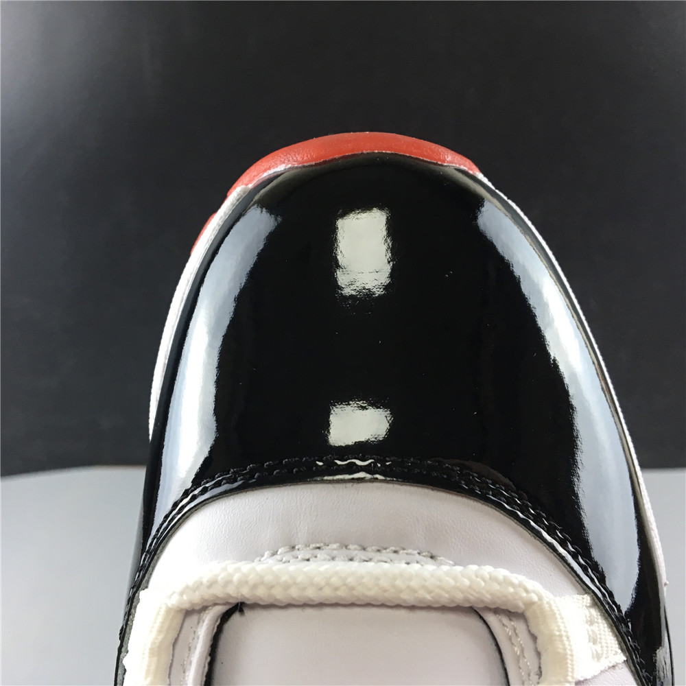 AIR JORDAN 11 RETRO LOW CONCORD BRED AV2187-160