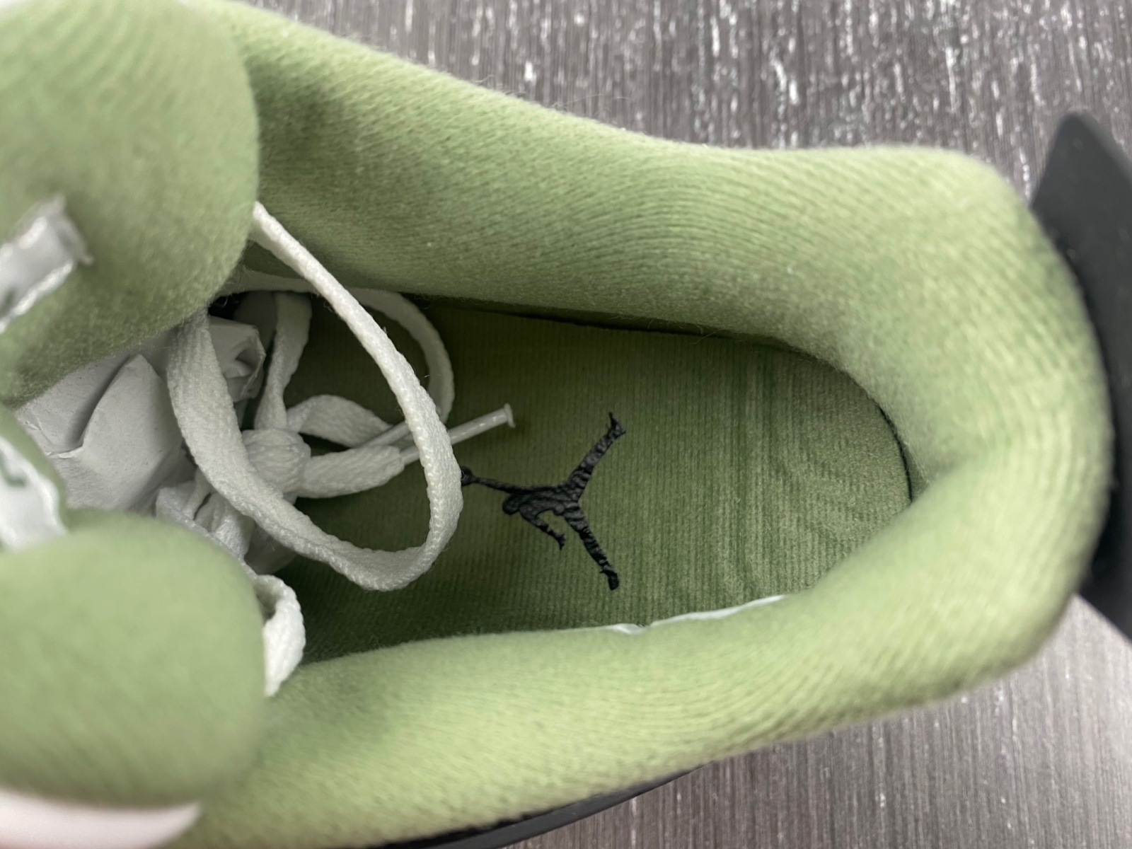 Jordan 4 Retro Seafoam