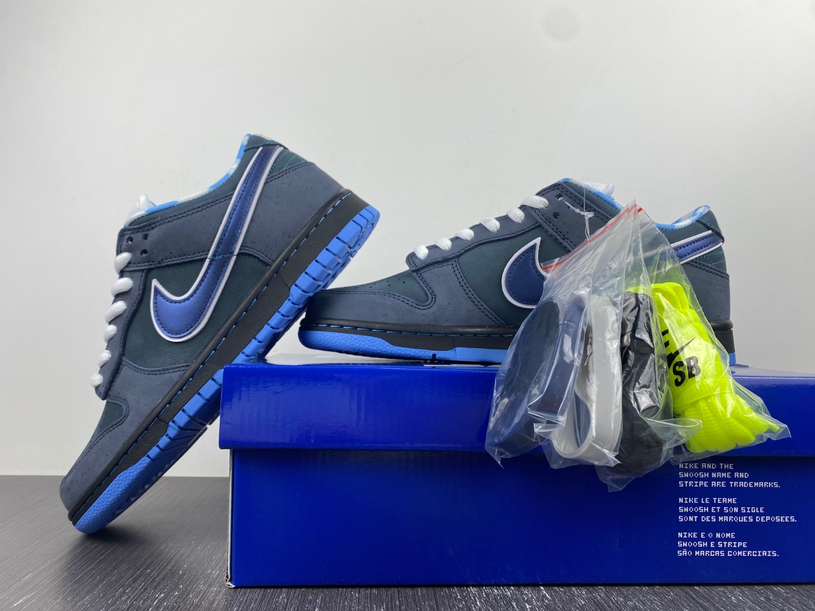 Nike Dunk SB Low Blue Lobster