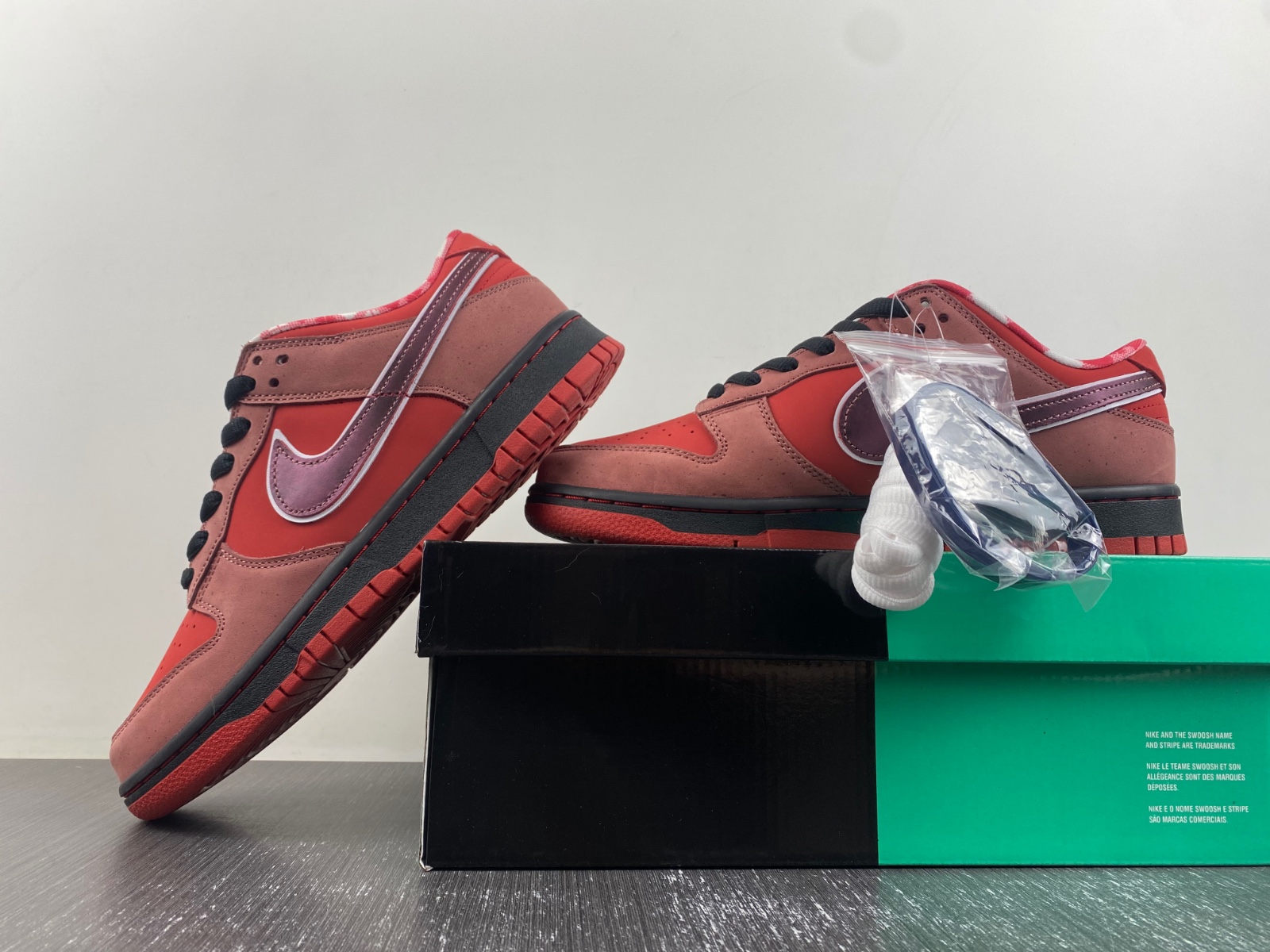 Nike Dunk SB Low Red Lobster