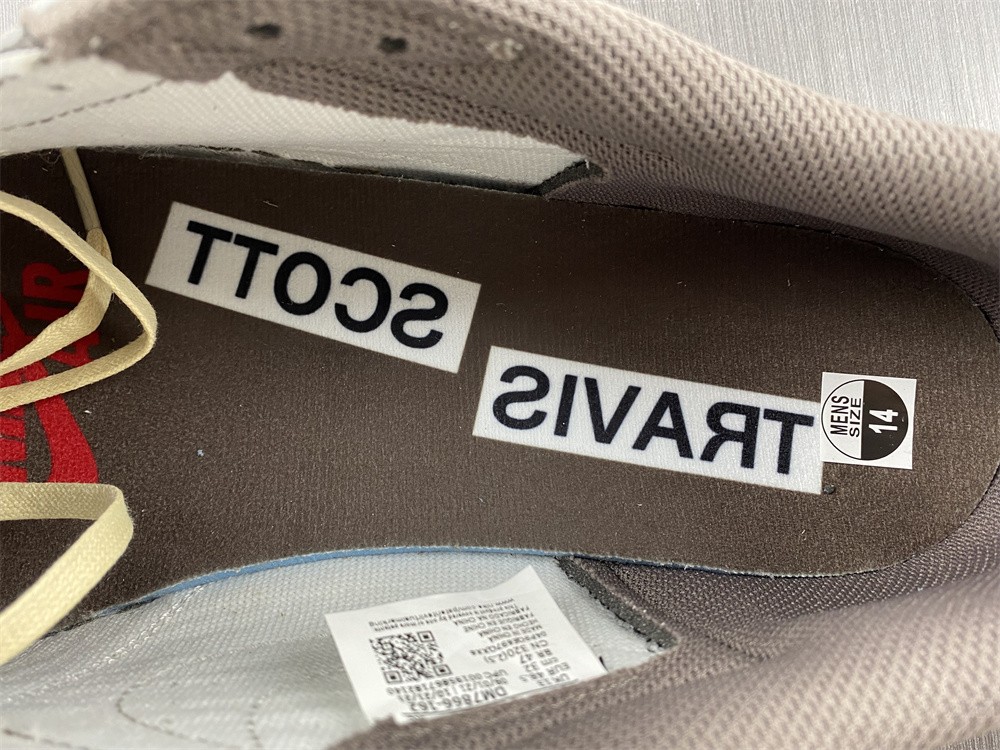 Jordan 1 Retro Low OG SP Travis Scott Reverse Mocha