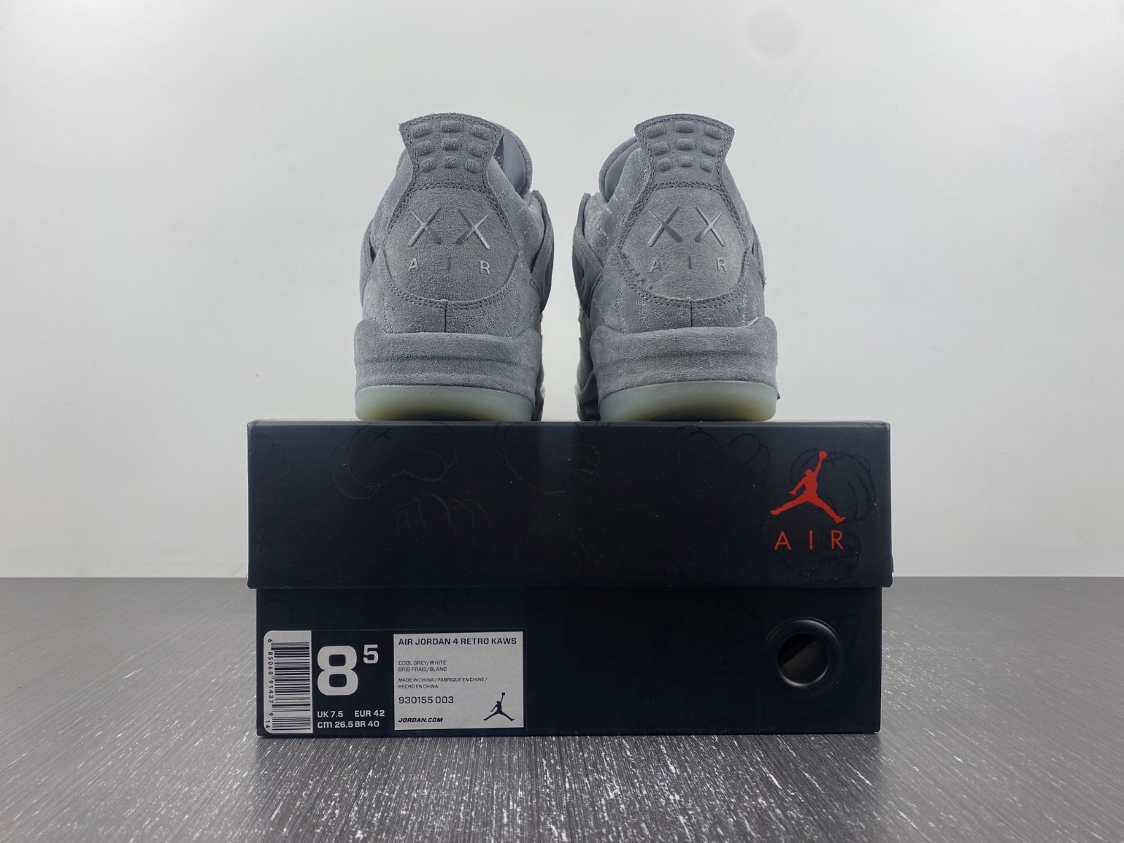 Jordan 4 Retro Kaws