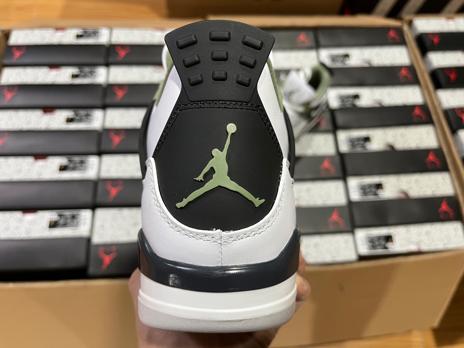 Jordan 4 Retro Seafoam