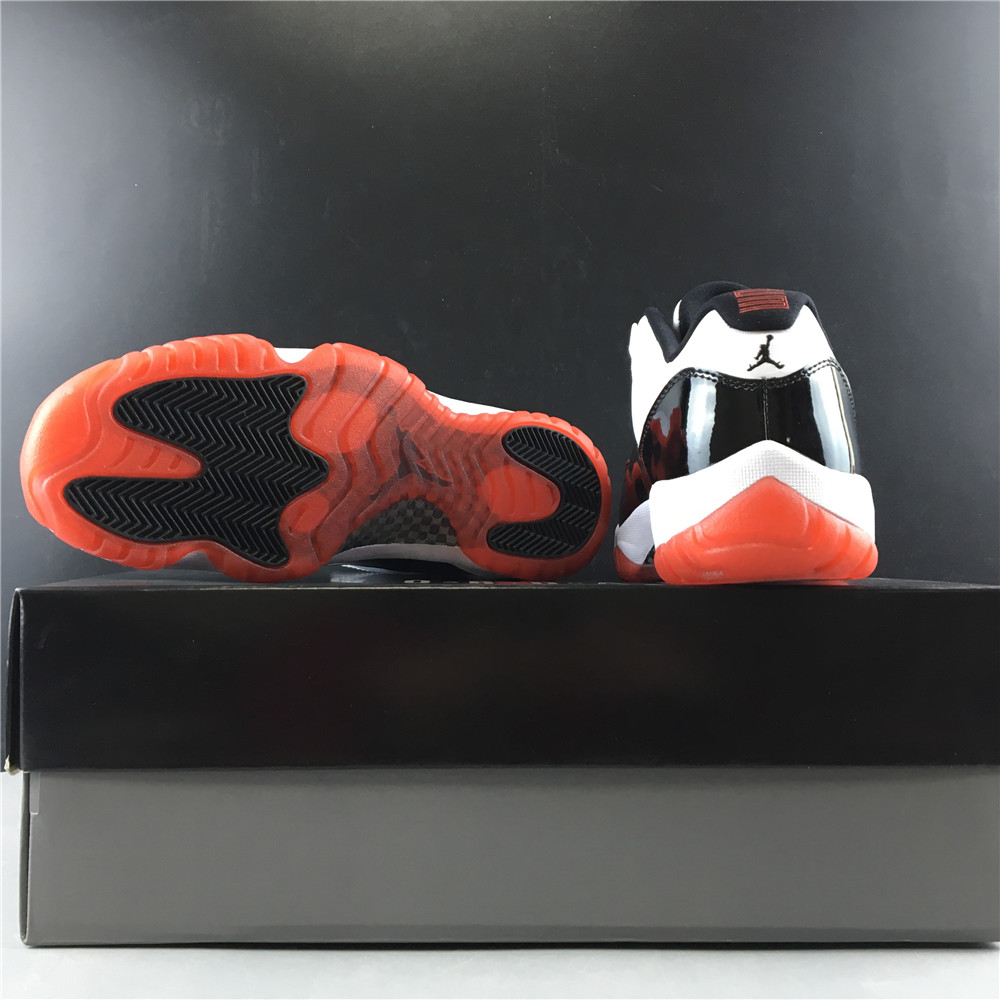 AIR JORDAN 11 RETRO LOW CONCORD BRED AV2187-160
