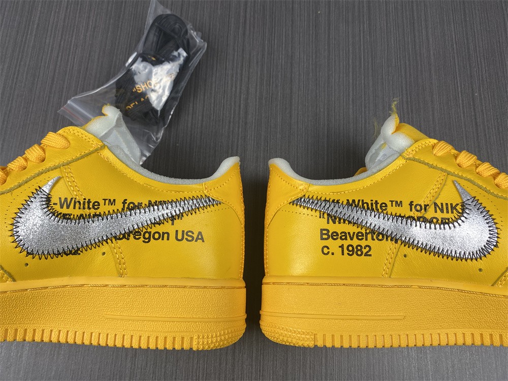 Nike Air Force 1 Low OFF-WHITE University Gold Metallic Silver