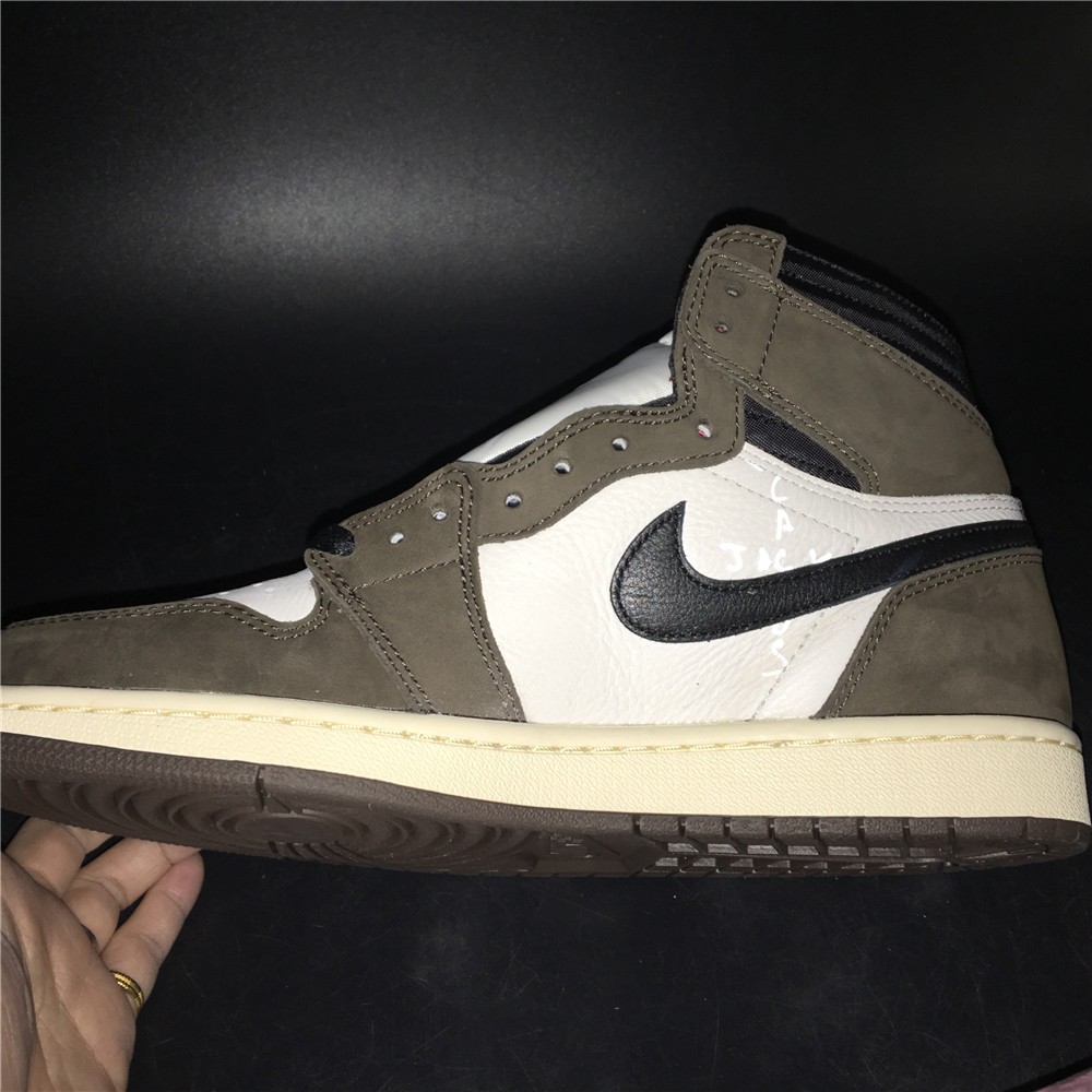 Jordan 1 Retro High Travis Scott