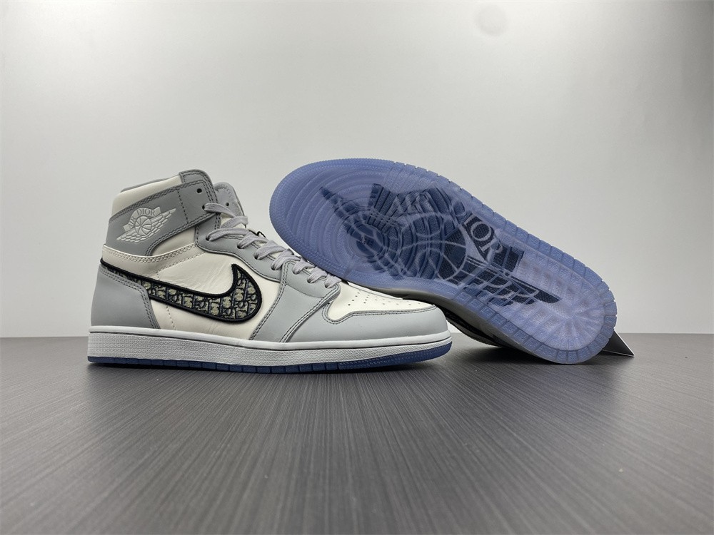 Jordan 1 Retro High Dior