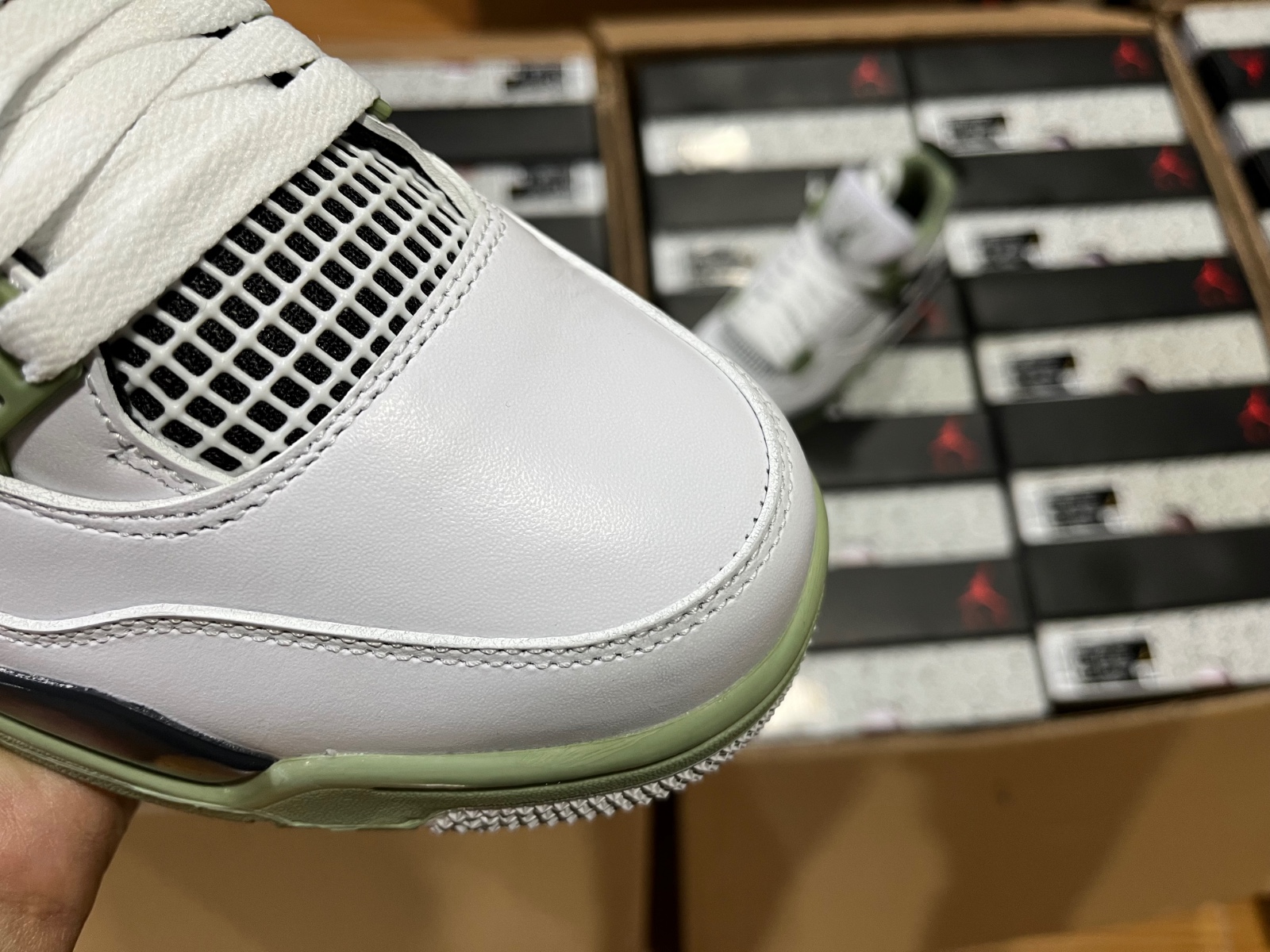Jordan 4 Retro Seafoam