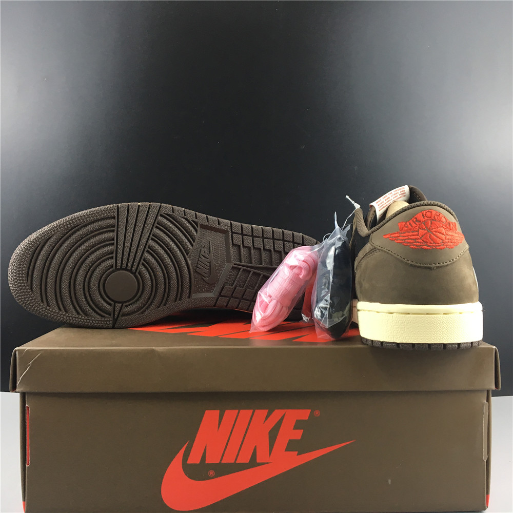 Jordan 1 Retro Low OG SP Travis Scott