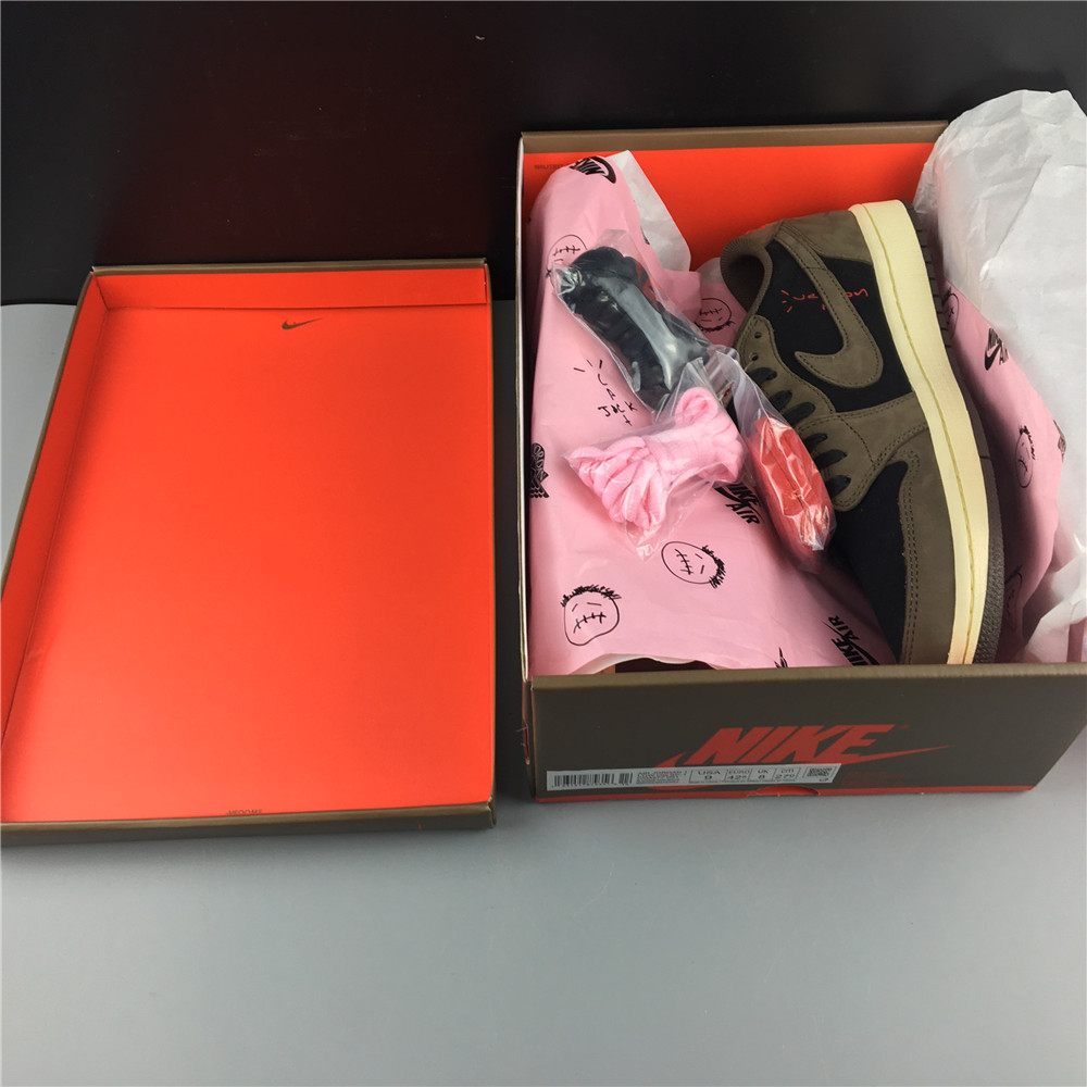Jordan 1 Retro Low OG SP Travis Scott