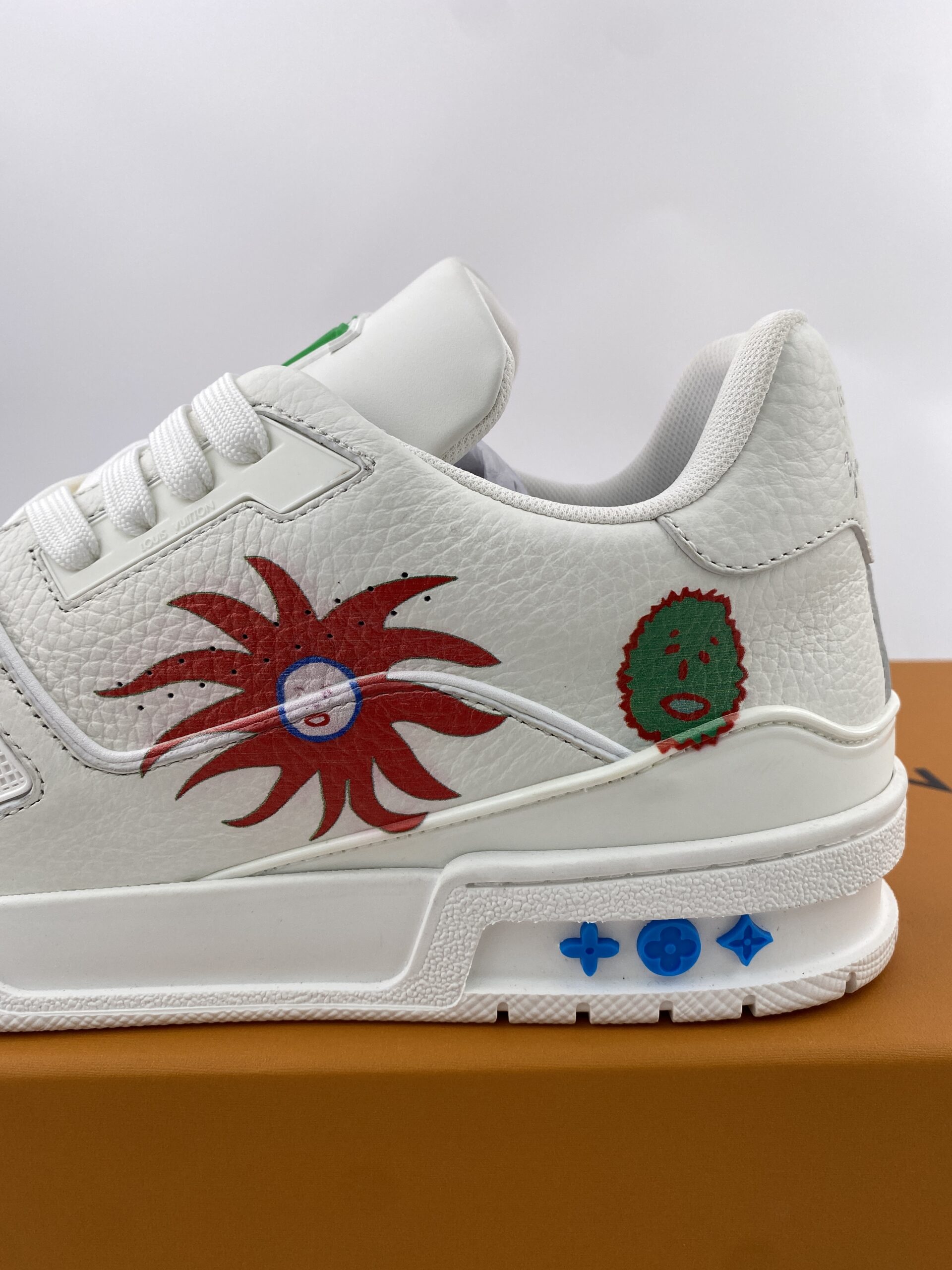 L** V* LV  Yayoi Kusama Trainer White Print
