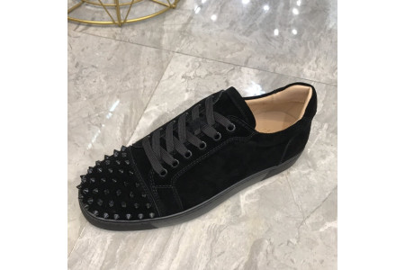 CHRISTIAN LOUBOUTIN LOUIS JUNIOR SPIKES