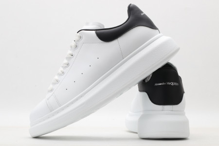 Alexander McQueen Oversized Ivory Black