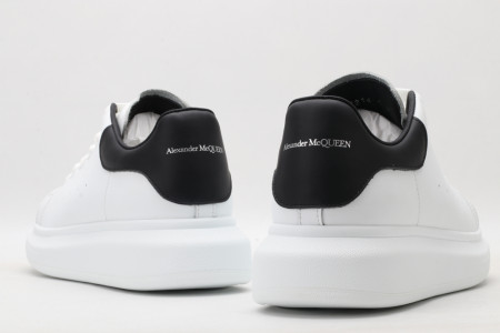 Alexander McQueen Oversized Ivory Black