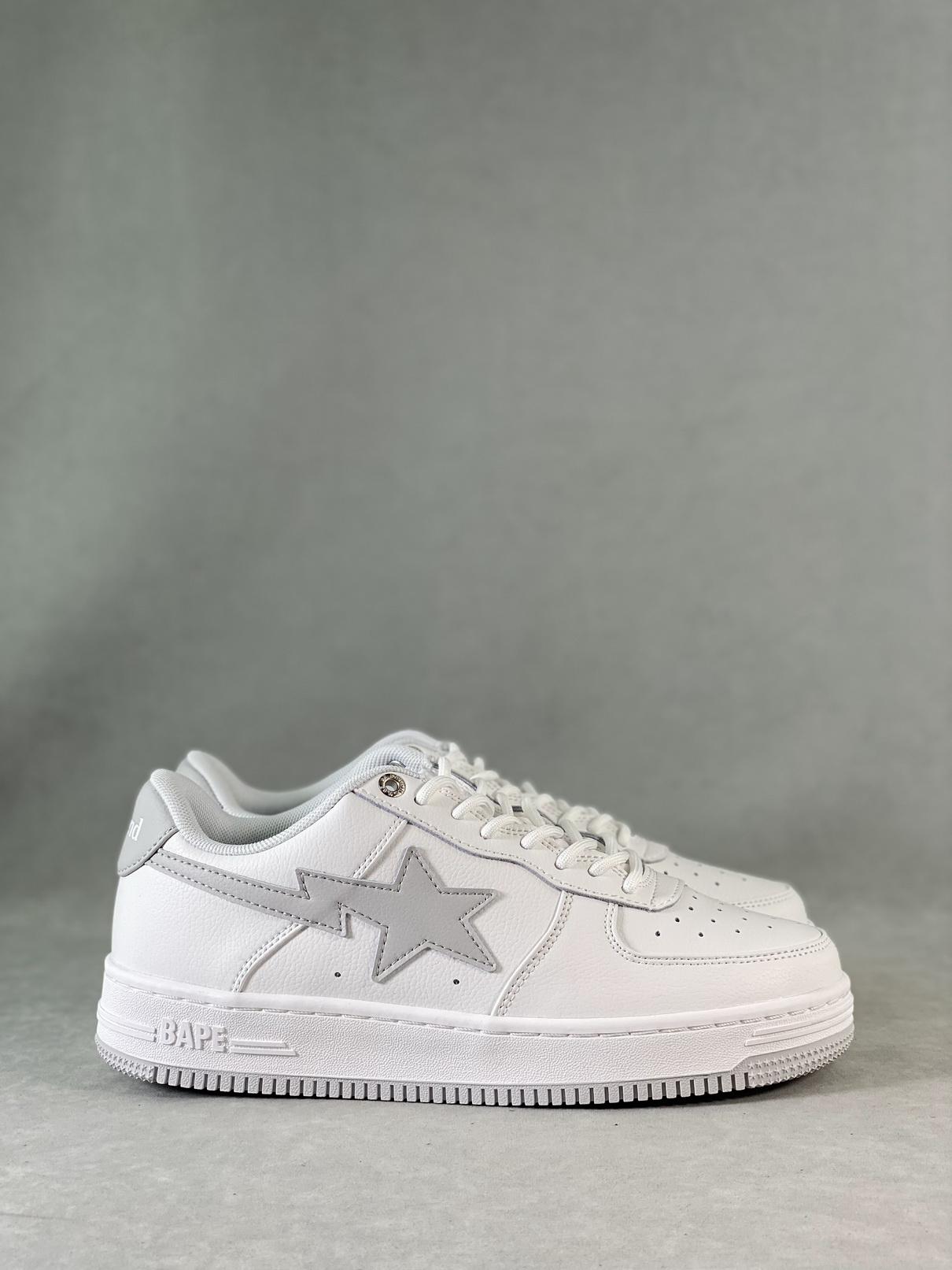 B*PE SNEAKER
