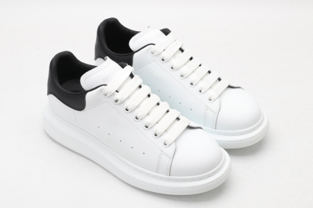 Alexander McQueen Oversized Ivory Black