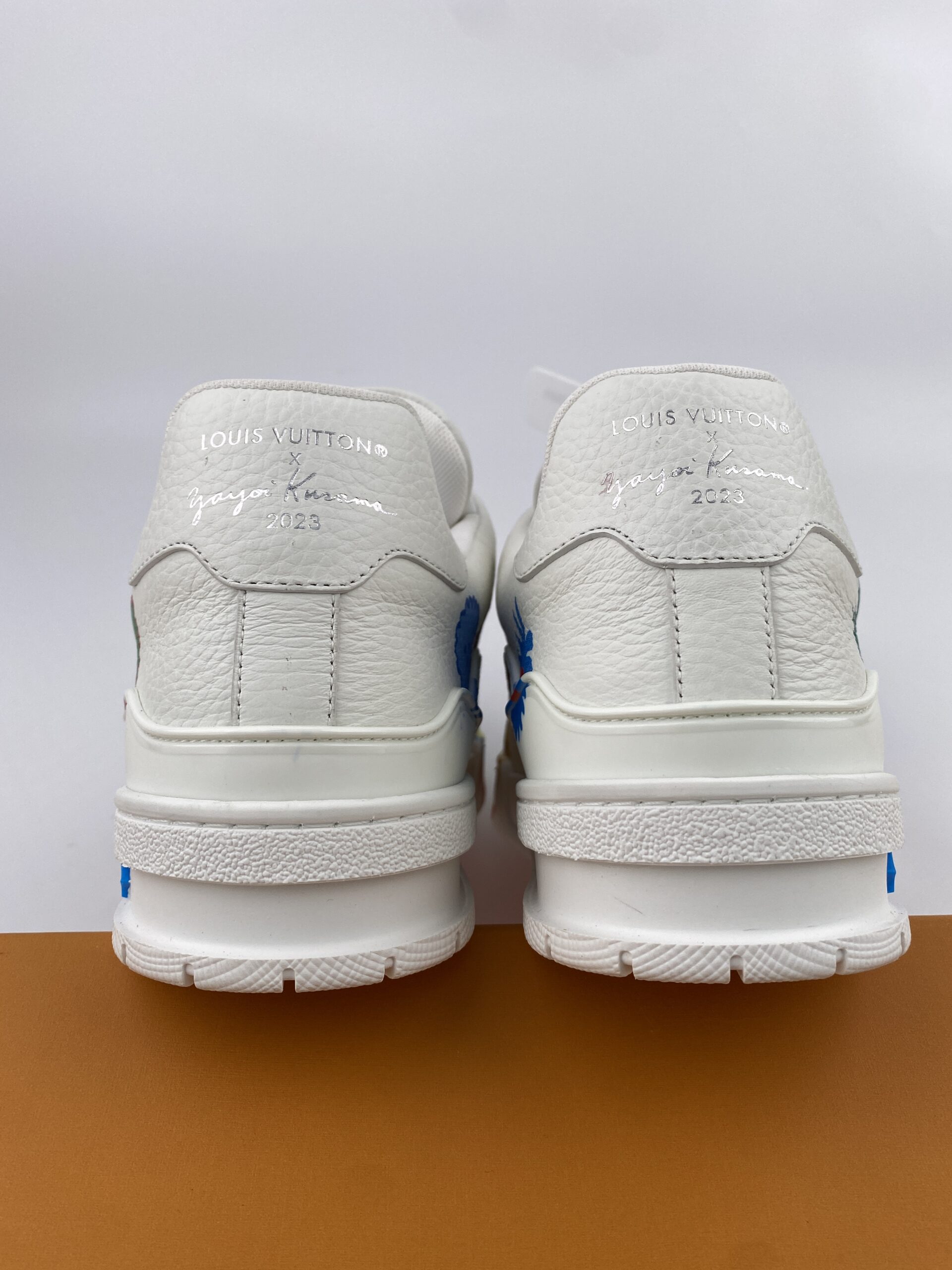 L** V* LV  Yayoi Kusama Trainer White Print