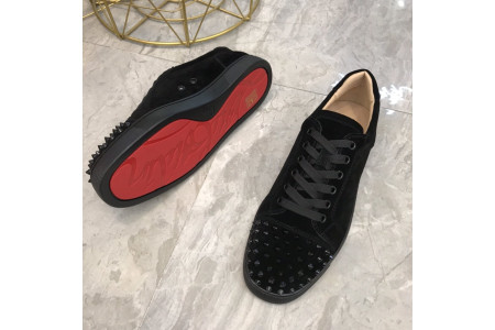 CHRISTIAN LOUBOUTIN LOUIS JUNIOR SPIKES