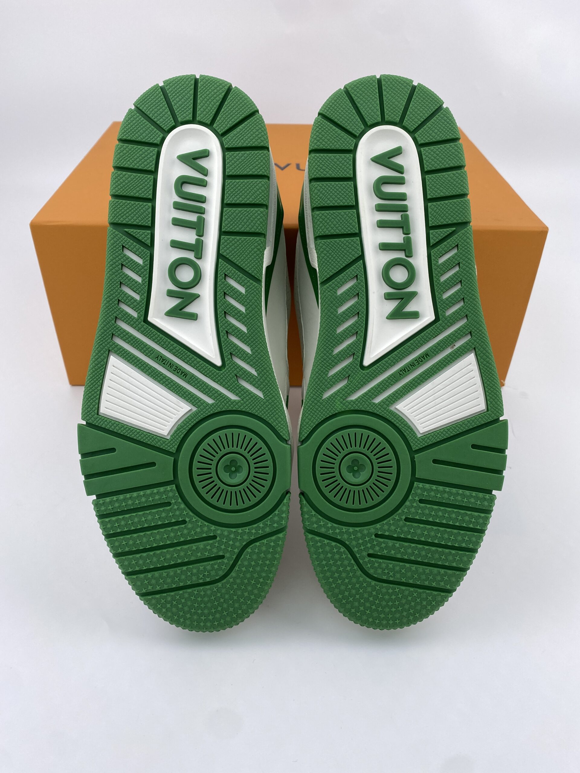 L** V* LV Trainer Sneaker Low White Green