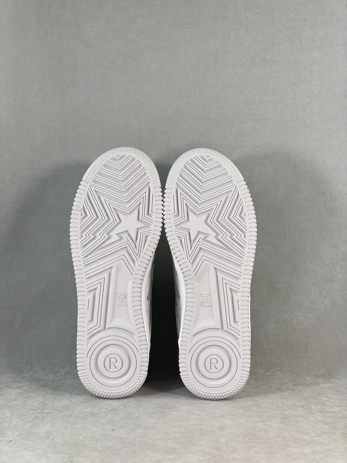 B*PE SNEAKER