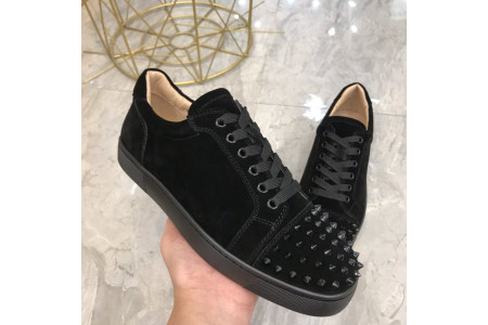 CHRISTIAN LOUBOUTIN LOUIS JUNIOR SPIKES