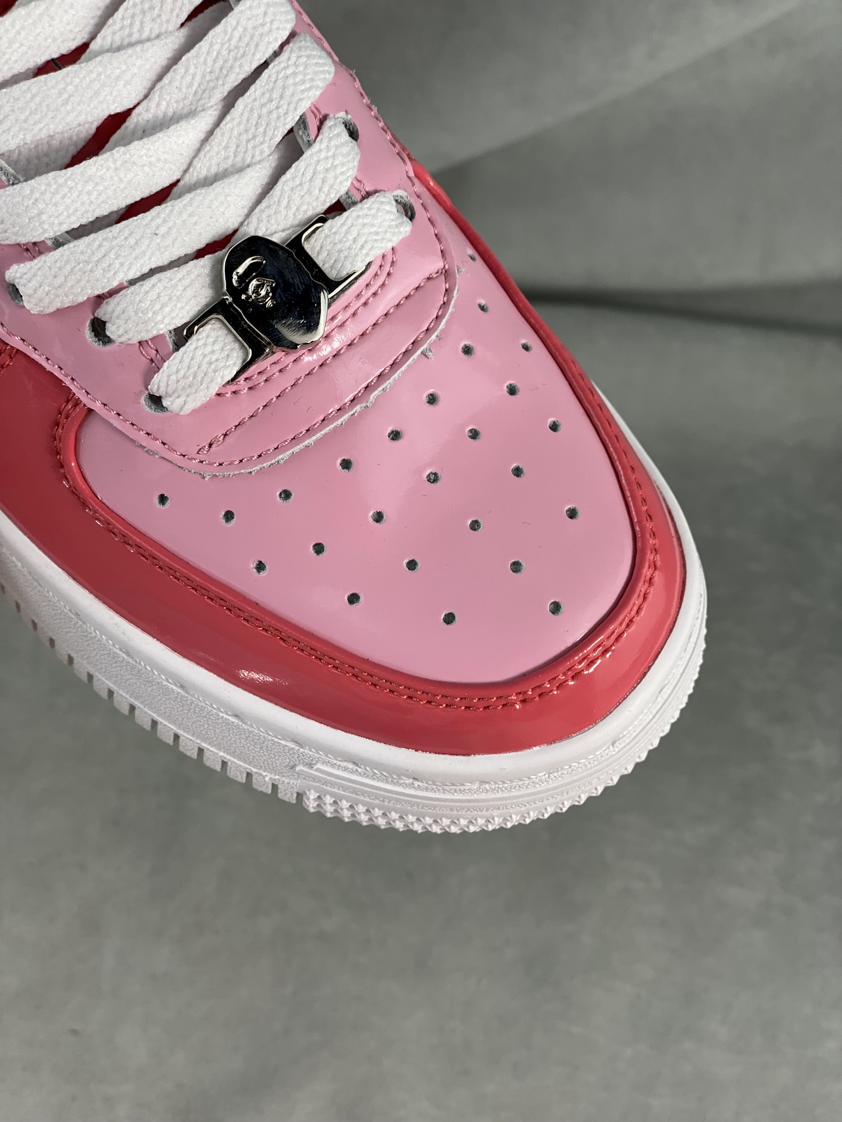 B*PE SNEAKER