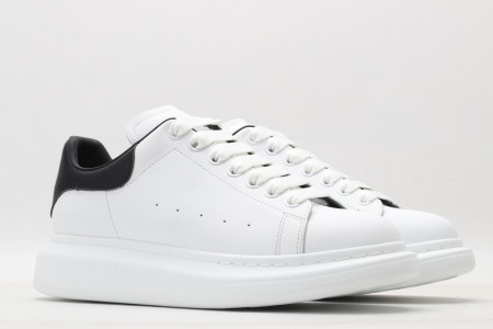 Alexander McQueen Oversized Ivory Black