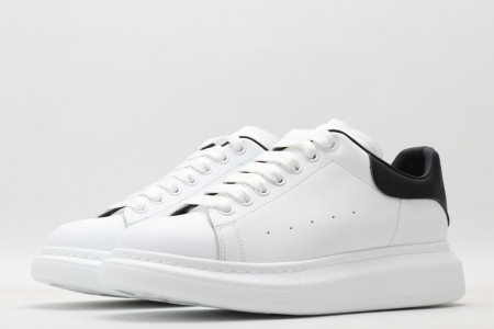 Alexander McQueen Oversized Ivory Black