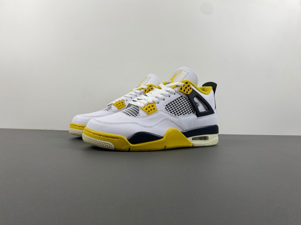 Air Jordan 4 “Vivid Sulfur”