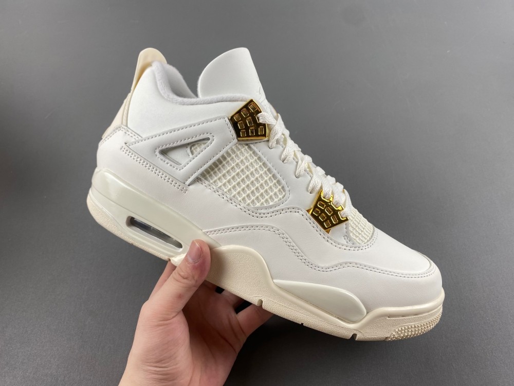 Air Jordan 4 “Metallic Gold”