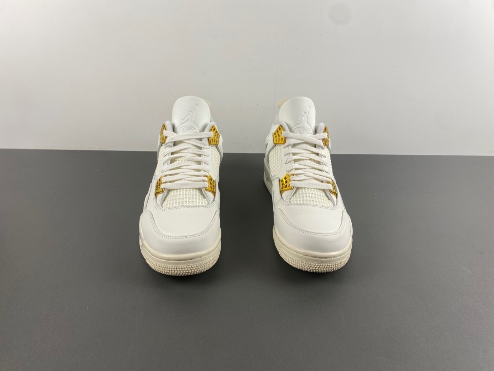 Air Jordan 4 “Metallic Gold”