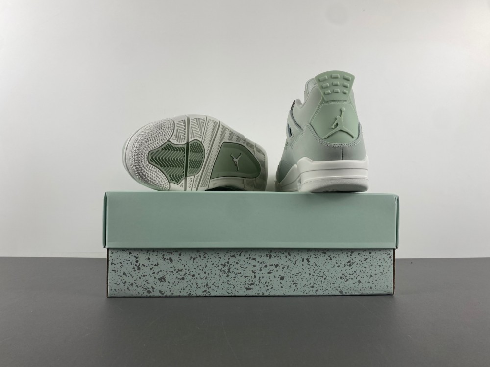 Air Jordan 4 “Seafoam”